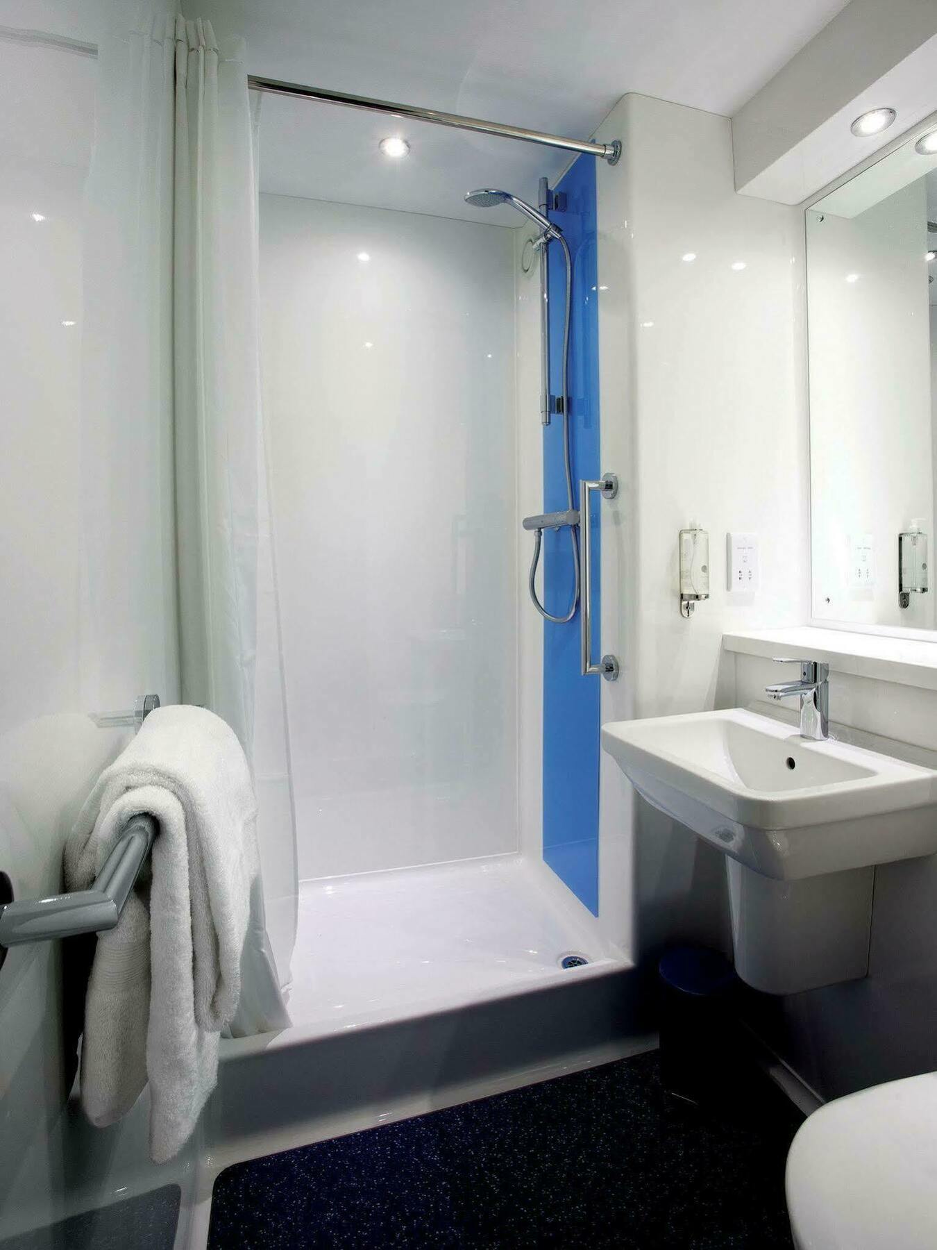 Travelodge Croydon Central المظهر الخارجي الصورة